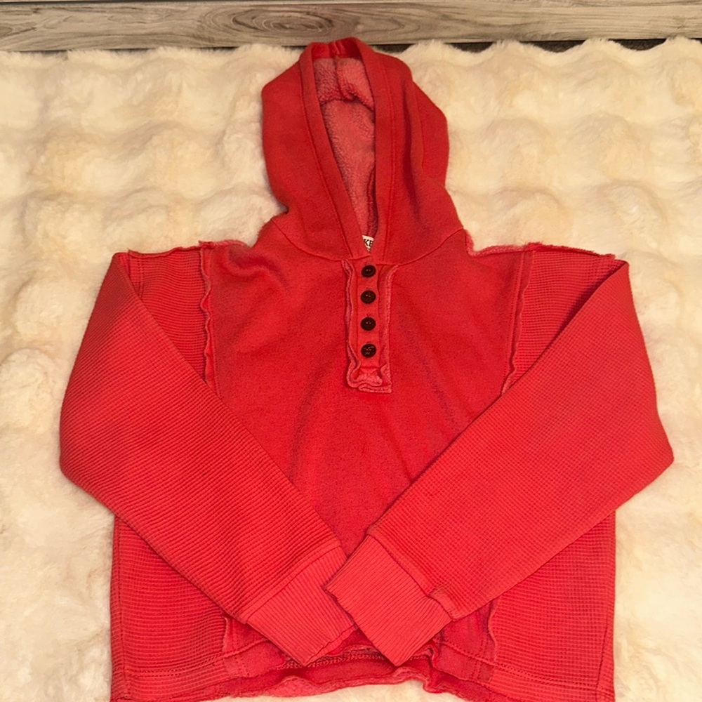 Red/pink sweater